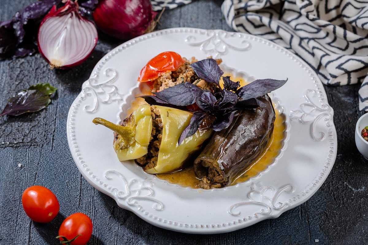 Летняя долма с овощами 